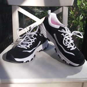 Sport by Skechers Size 8.5